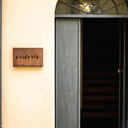 Mina *