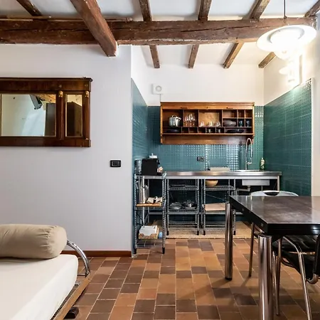 Mina Apartmanhotel *